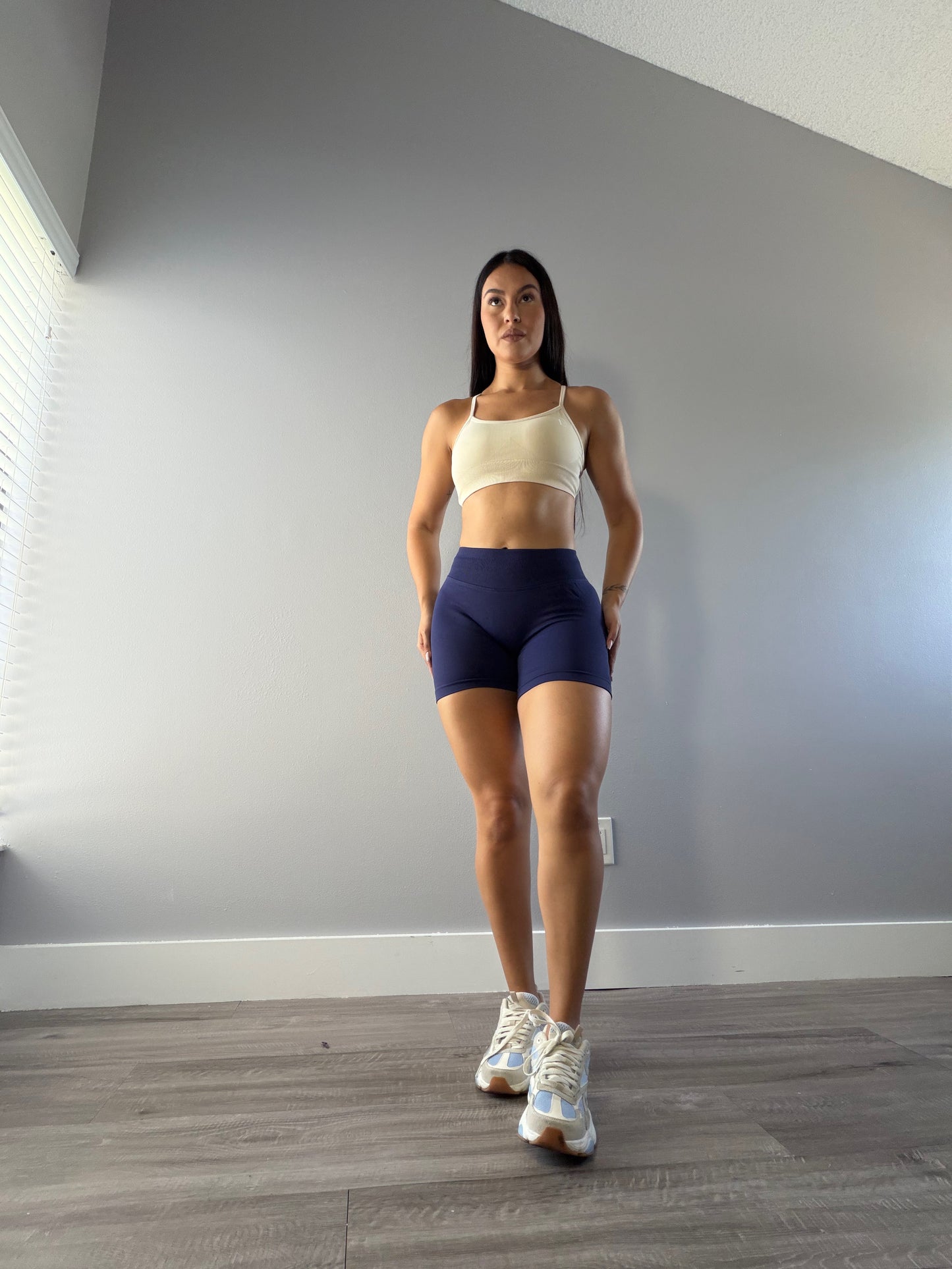 CURVE SHORTS - MIDNIGHT NAVY