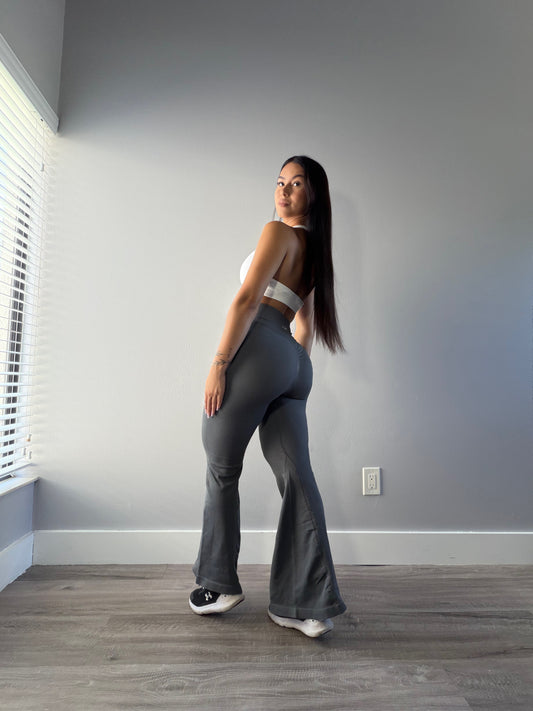 CONTOUR FLARE PANTS - GRAY